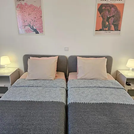Homestay Ideal Bubble House Faro